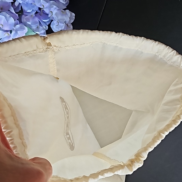 Fossil Cloth Storage Bag with Drawstring Closure - Picture 4 of 5